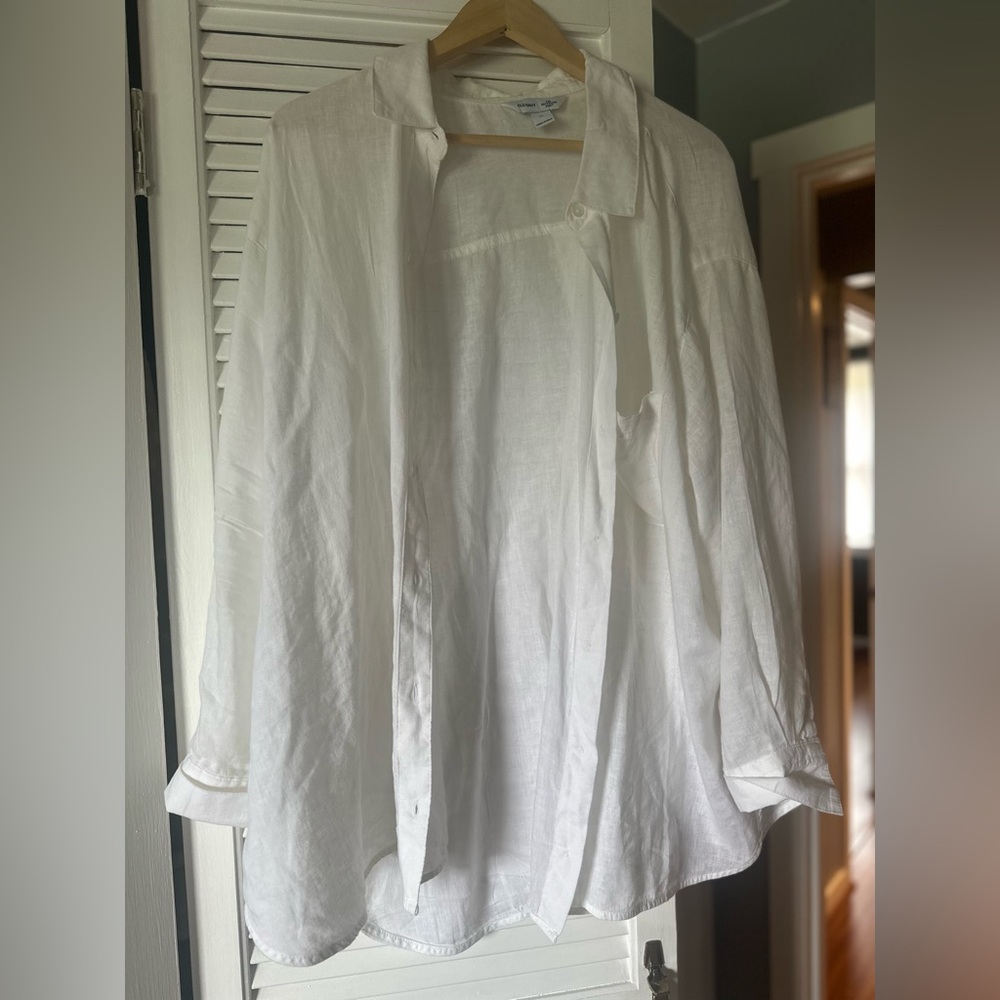 Old Navy White Button-Down Shirt